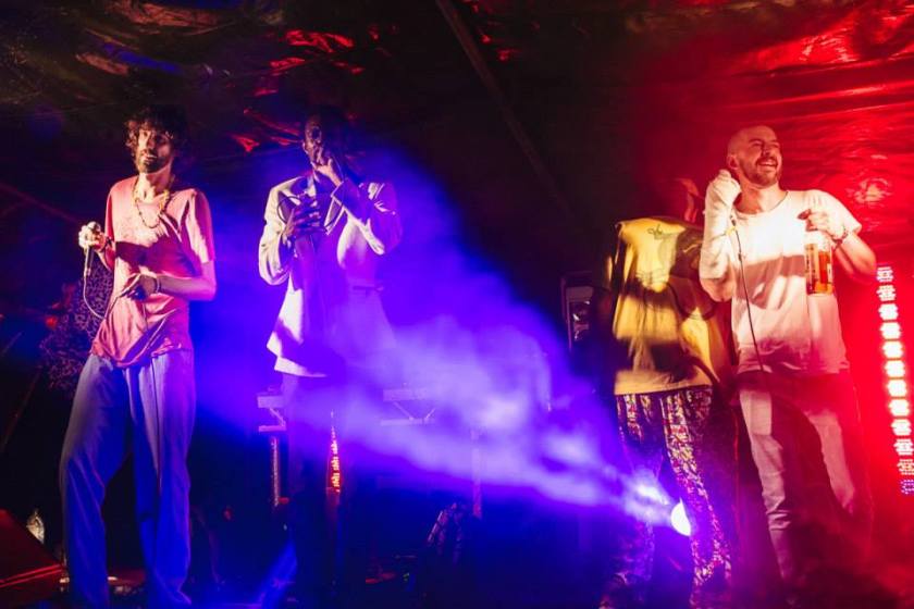 1394064_776633889042470_8220870235489463044_n